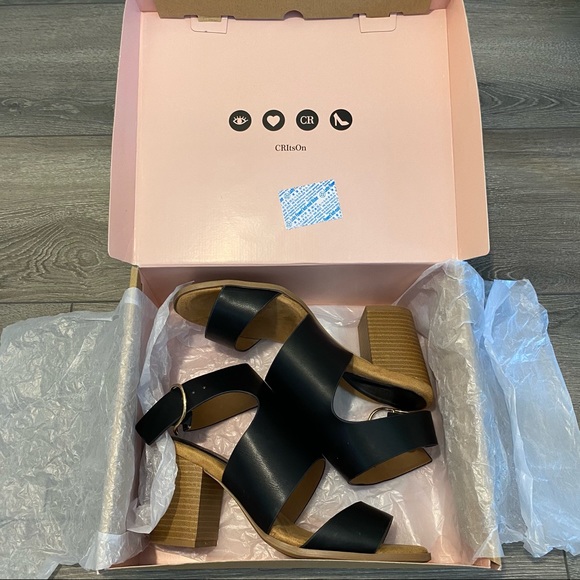 Charlotte Russe black sandal heels - Picture 5 of 7